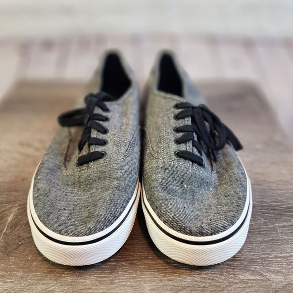 Men's Old Navy "1994" sneakers, size 9.5 - Picture 1 of 6
